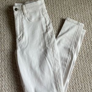 American Eagle white jeans